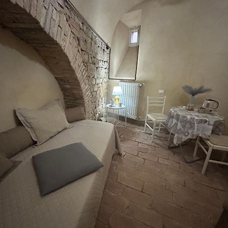 Il Giardino Segreto B&B Вольтерра Екстер'єр фото