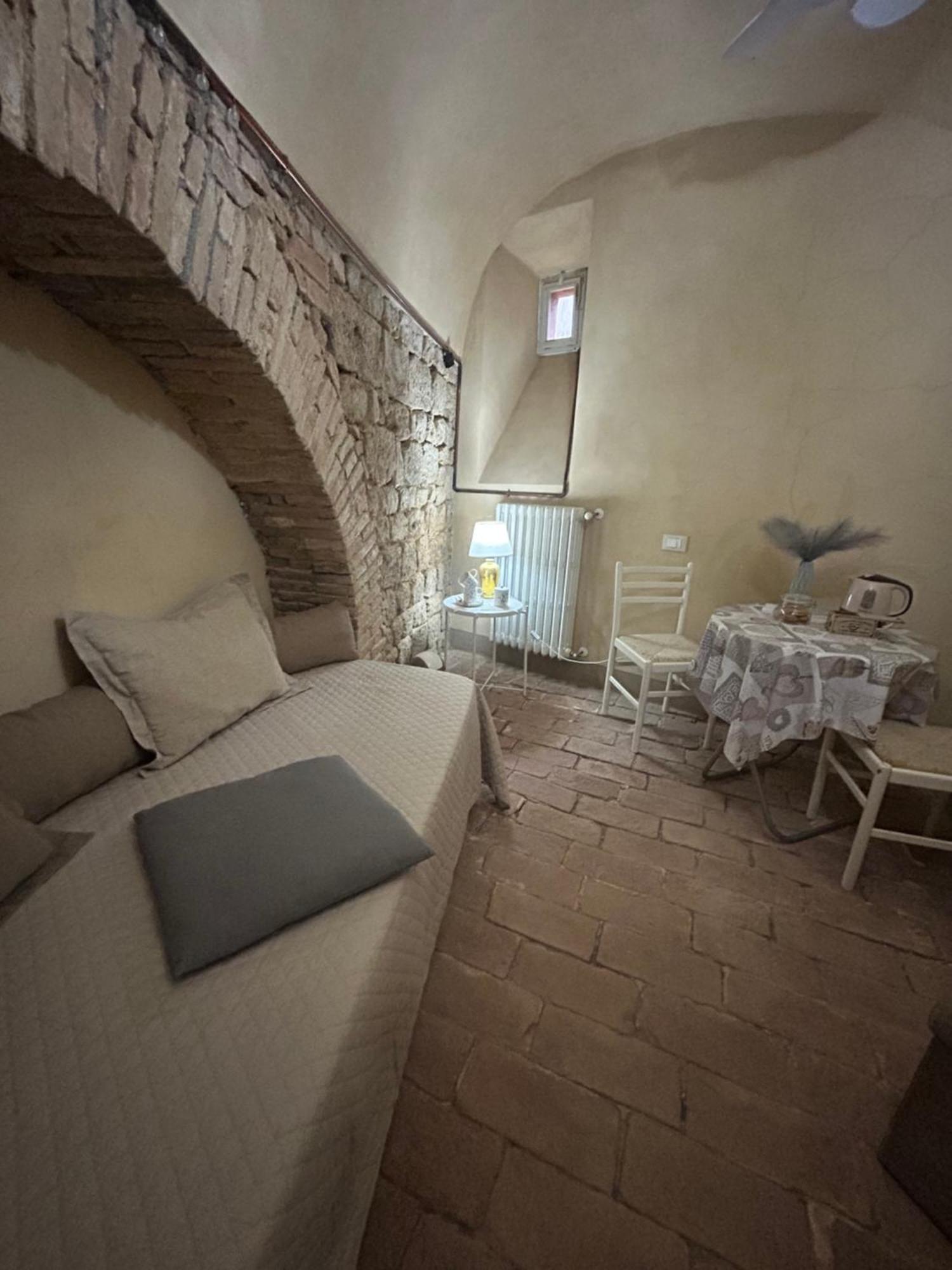 Il Giardino Segreto B&B Вольтерра Екстер'єр фото